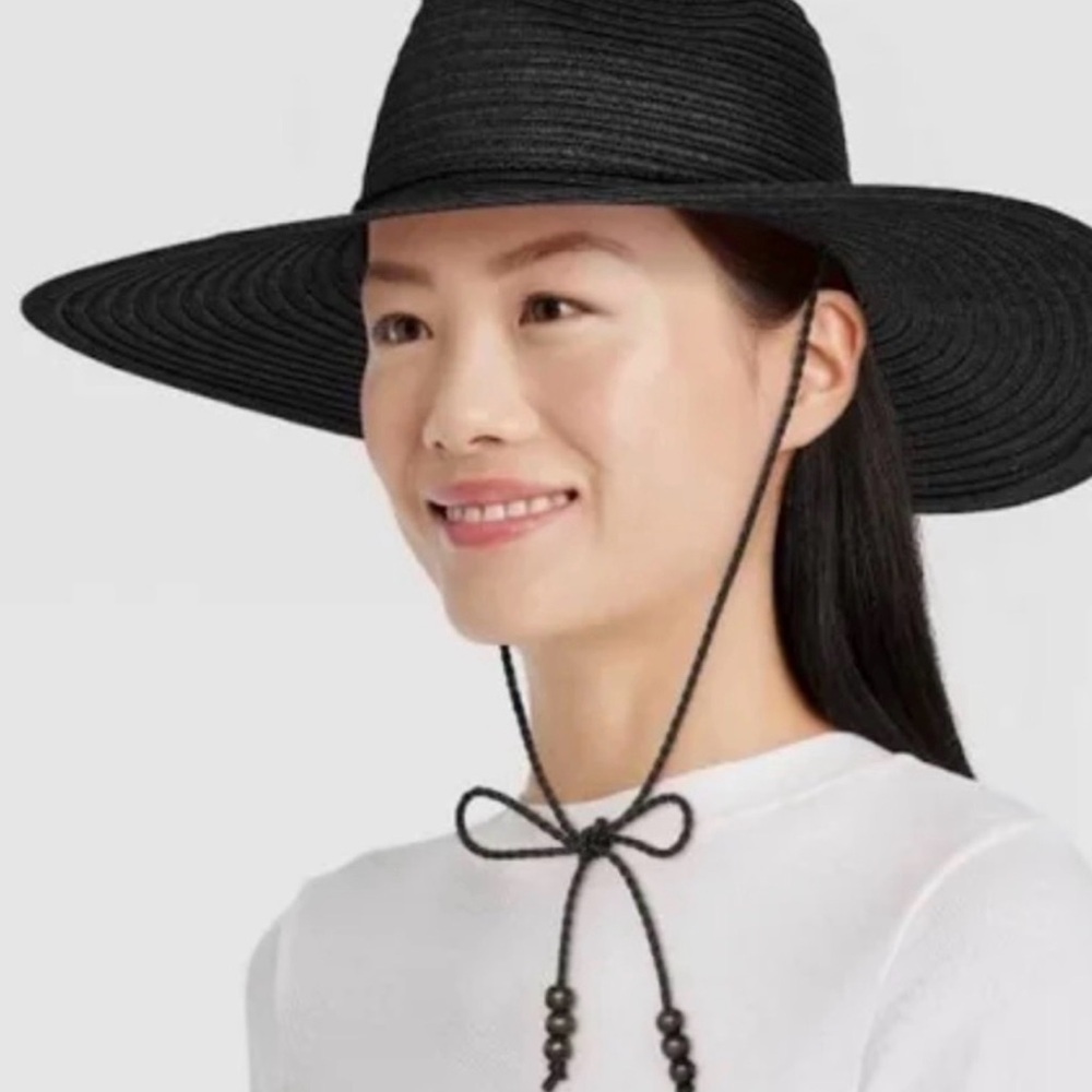 Universal Thread Black Textured Hat